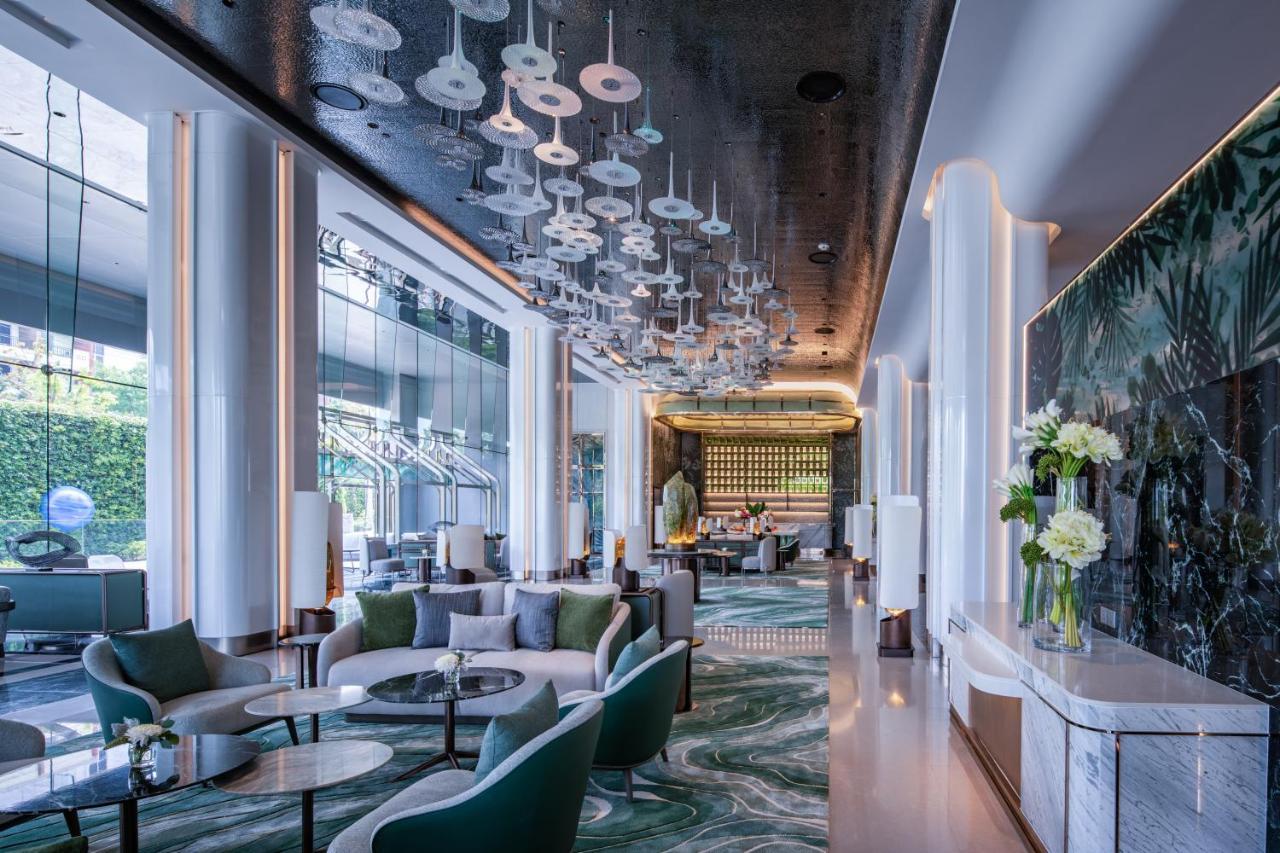 Grande Centre Point Space Патая Екстериор снимка The lobby
