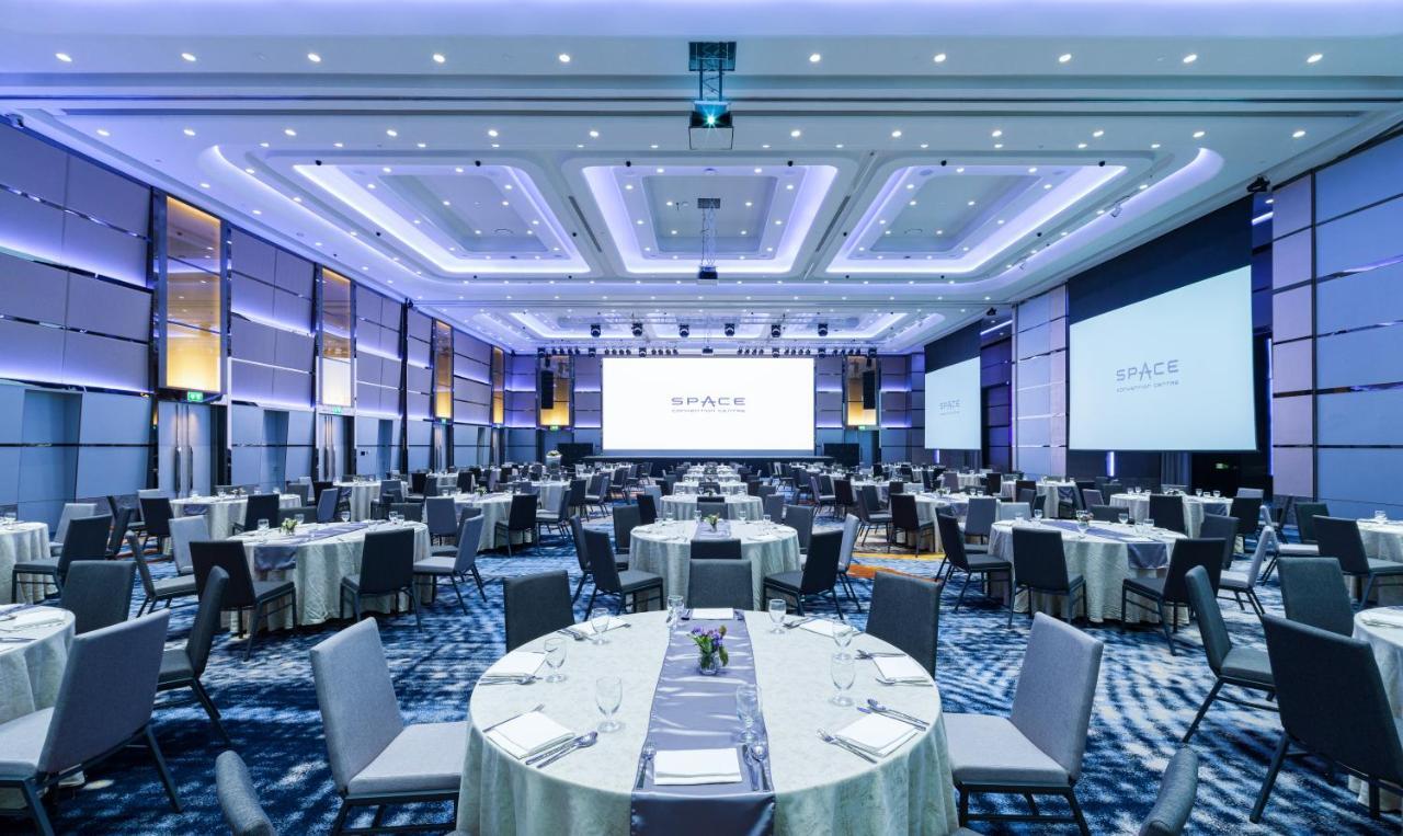 Grande Centre Point Space Патая Екстериор снимка The Grand Ballroom