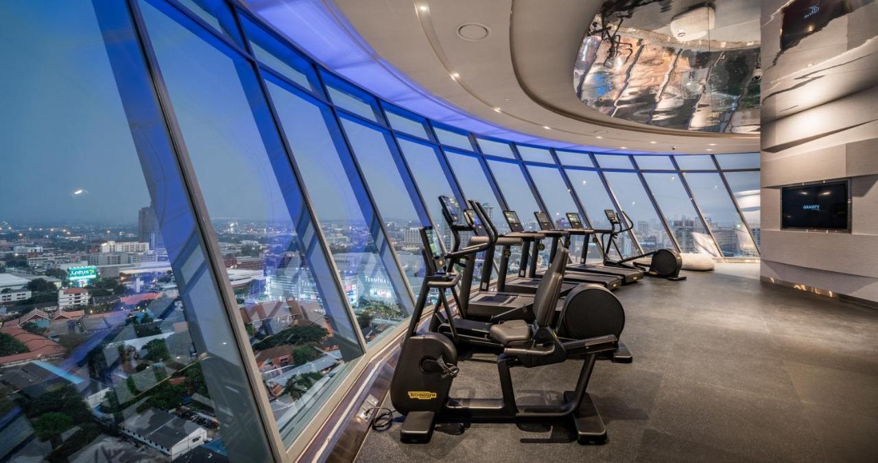 Grande Centre Point Space Патая Екстериор снимка The gym at the 39th floor